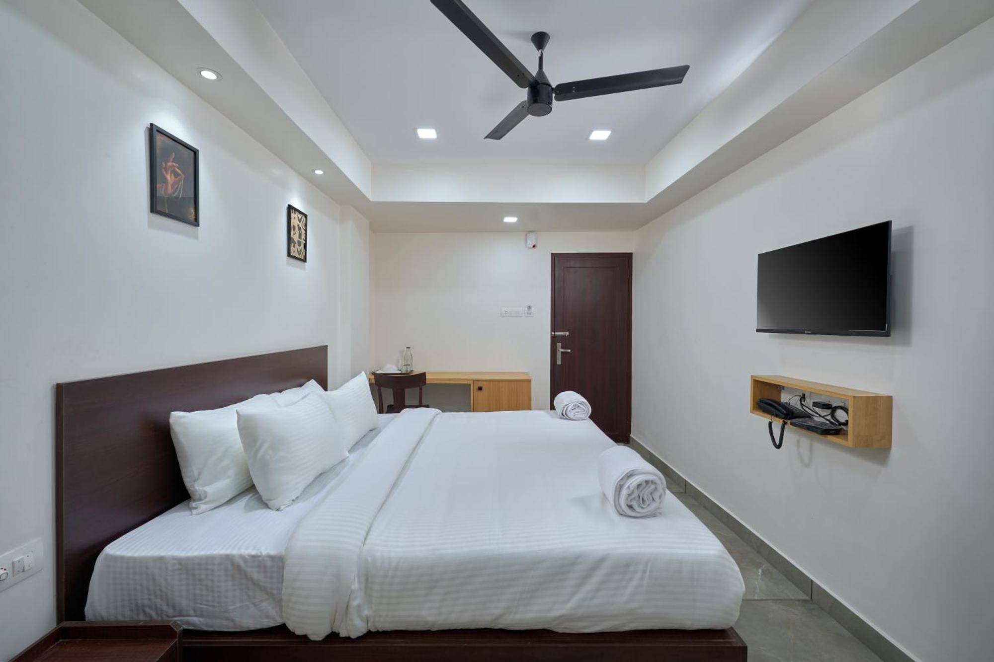 Kochi Reach Inn מראה חיצוני תמונה