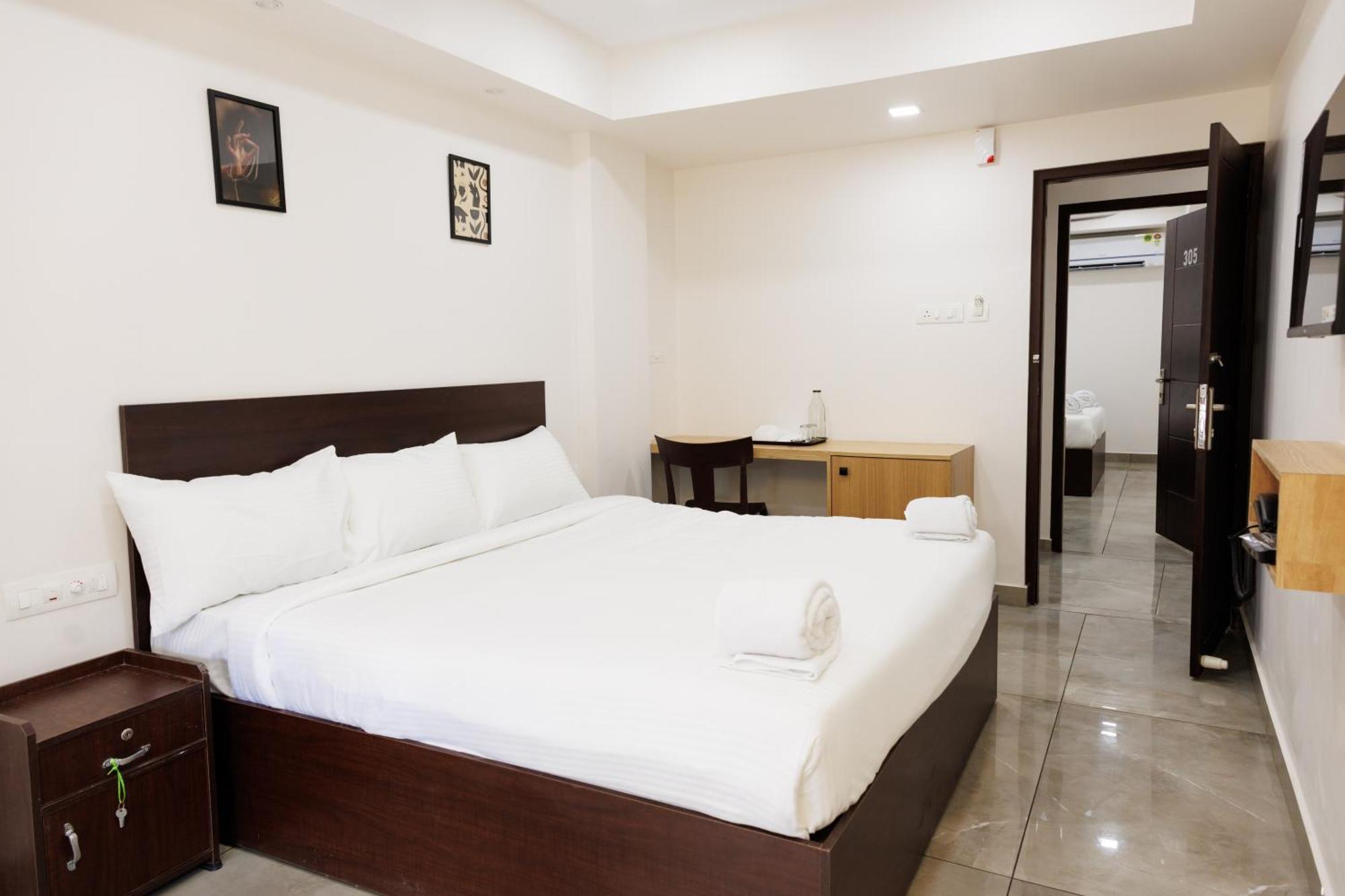 Kochi Reach Inn מראה חיצוני תמונה