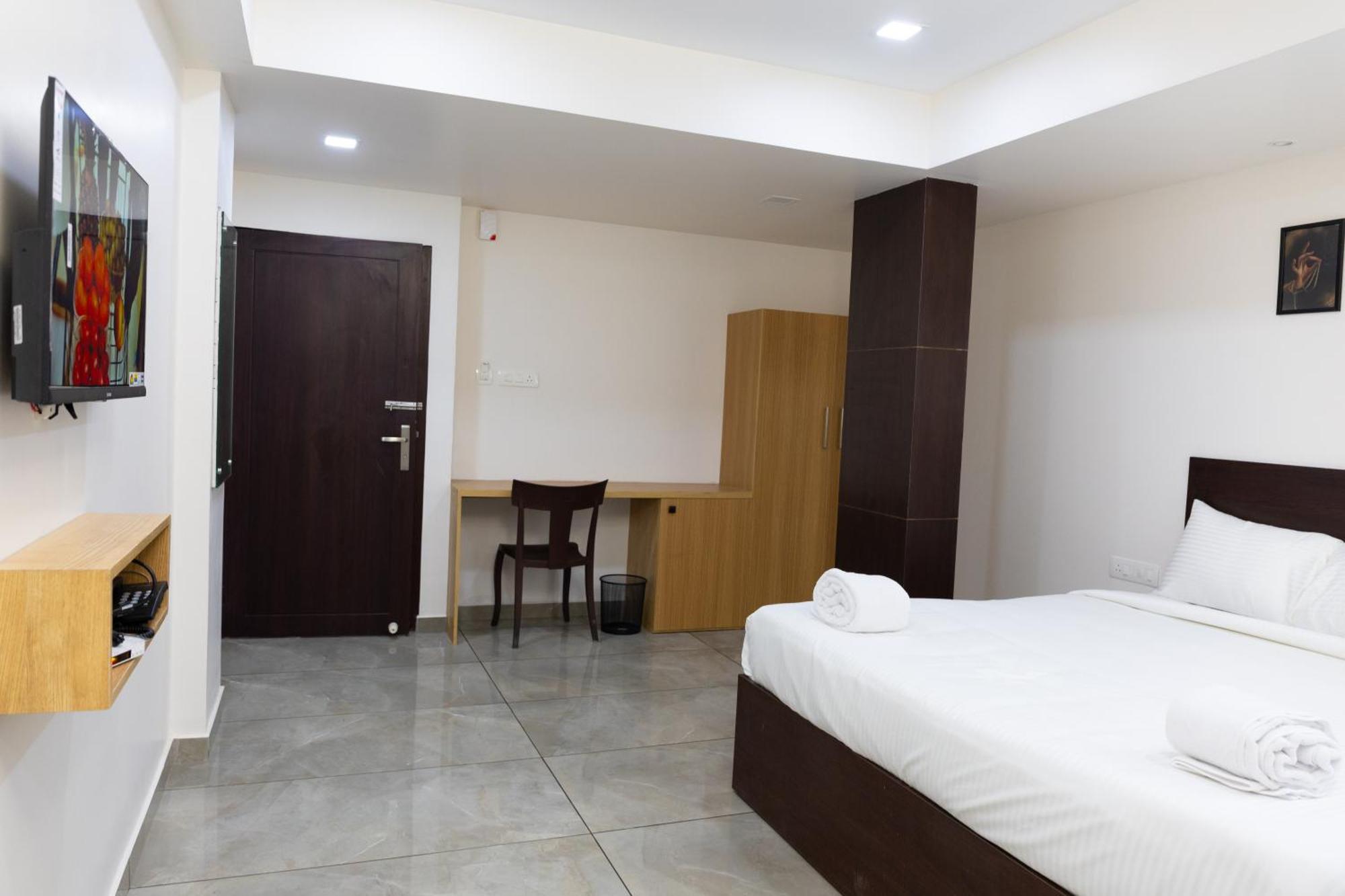 Kochi Reach Inn מראה חיצוני תמונה
