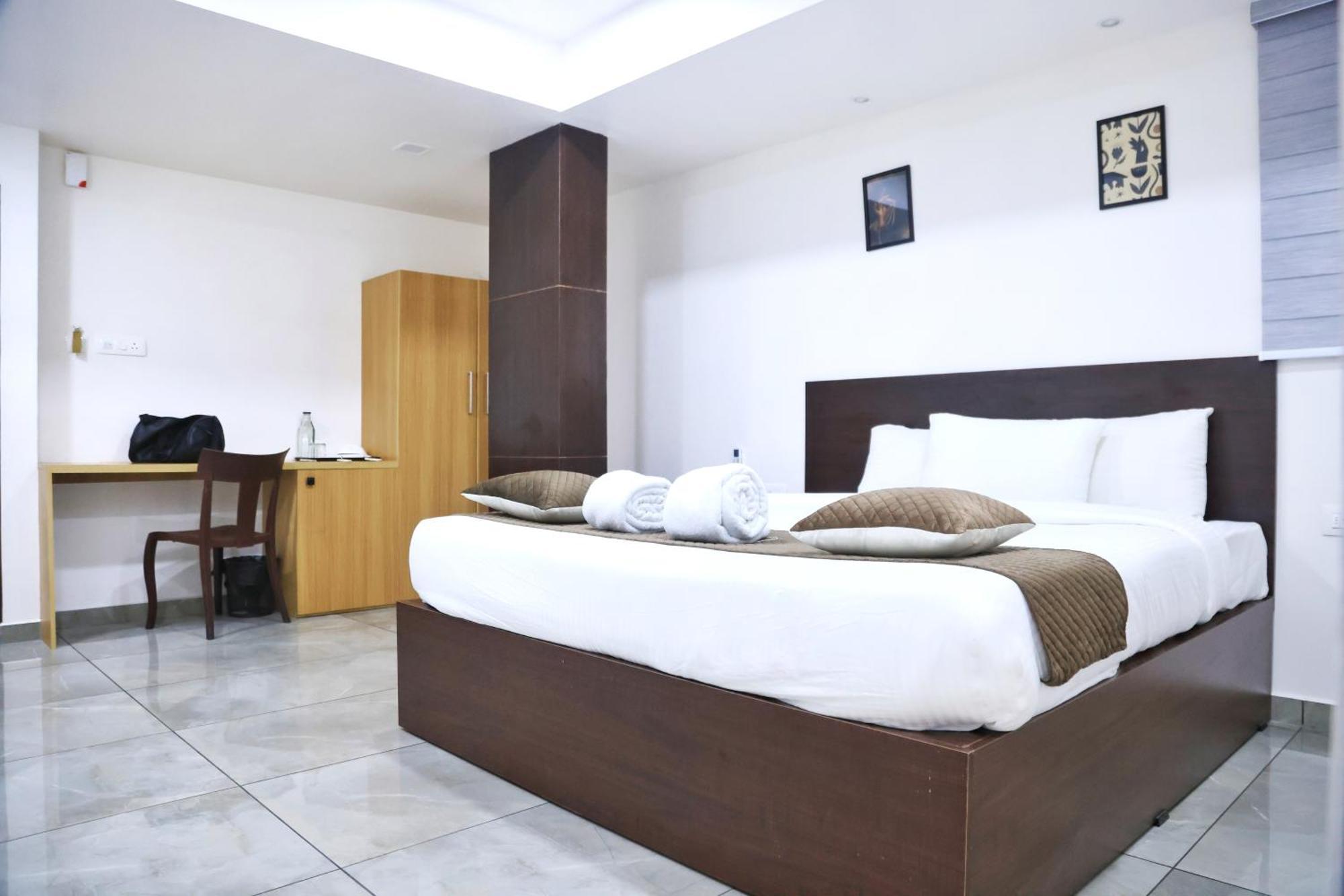 Kochi Reach Inn מראה חיצוני תמונה